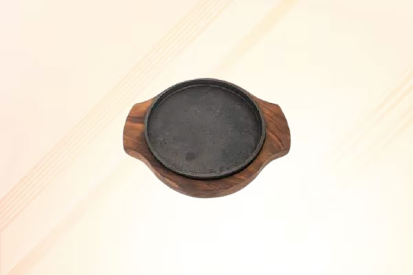 Cast Iron Sizzeler Plate Alongwith Wooden Base
